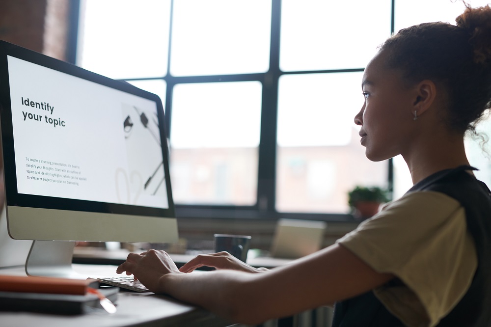 woman using a computer